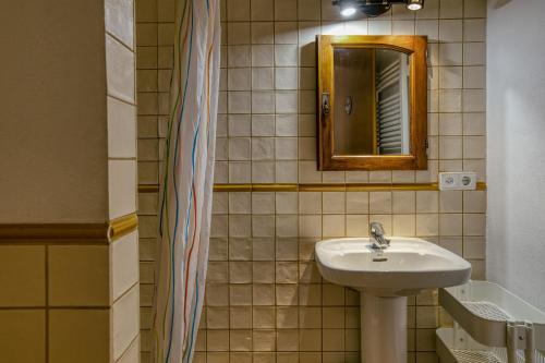 Casa con piscina - image 3