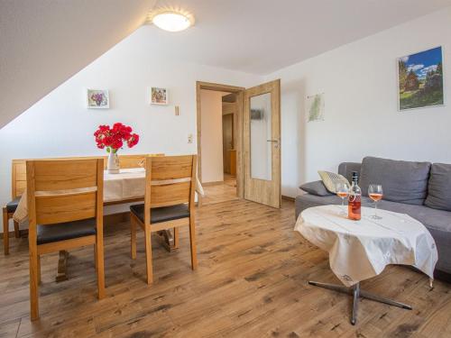 2 bedrooms, 2 beds