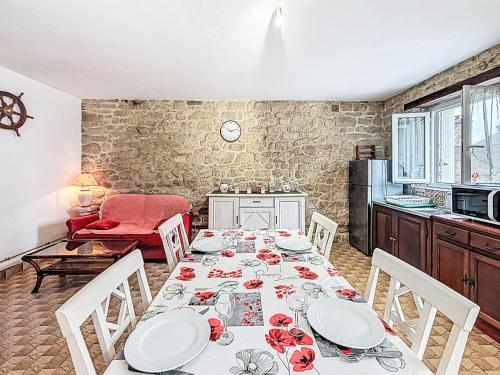 Holiday Home Maison Le Magouër by Interhome – khách sạn tại Plouhinec