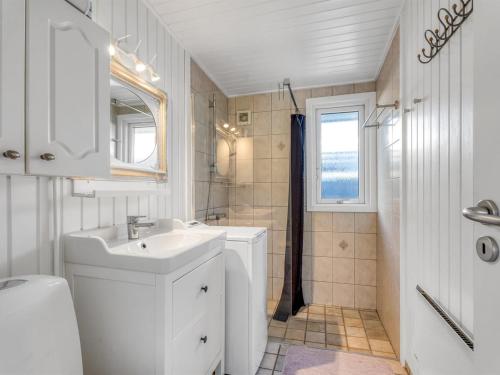 Vannas istaba, Holiday Home Sofus - 800m from the sea by Interhome in Vaeggerlose