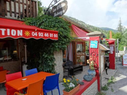 Viesnīcas āriene, Petite auberge in Aiguilles
