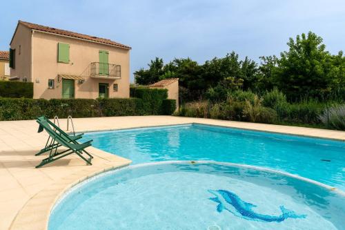 Maison avec jardin et piscine