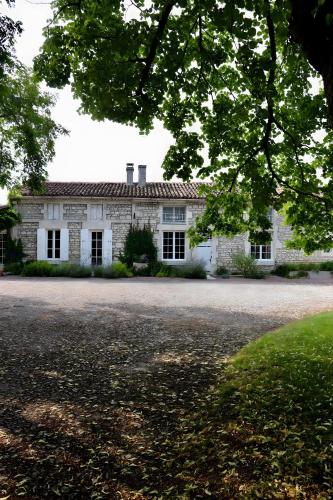 Gite La Saintonge gîte à louer Sainte-Gemme