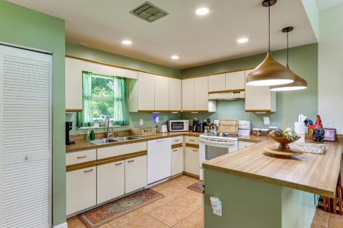 Private Yard, Lanai! Pet-Friendly Fort Pierce Home in Lakewood Park (FL)