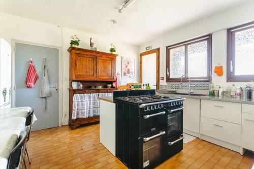 virtuve, Chambre d'hote Emeraude in Vandré