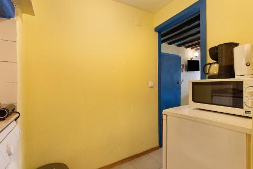 Way to Castle - Apartments Alfama - image 14