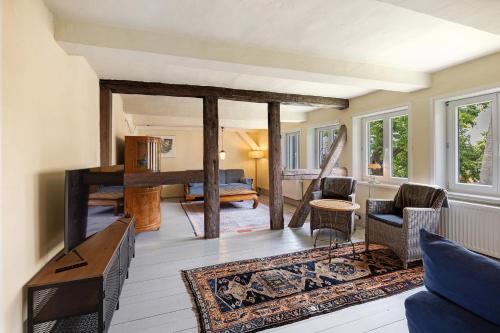 Hotelli välisilme, Altes Pfarrhaus - Durchblick in Blankenburg (Harz)