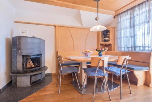  Apartment Vigl Lodge in Klobenstein