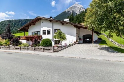 Anni in Leutasch, Österreich