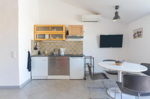 外觀, Vaste appart de 50 m2 climatisé -n5 (Vaste appart de 50 m2 climatise -n5) in 沙勒瓦勒