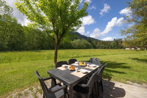 Demi Chalet 6 pers - Immoclean - Location, gîte - Samoëns