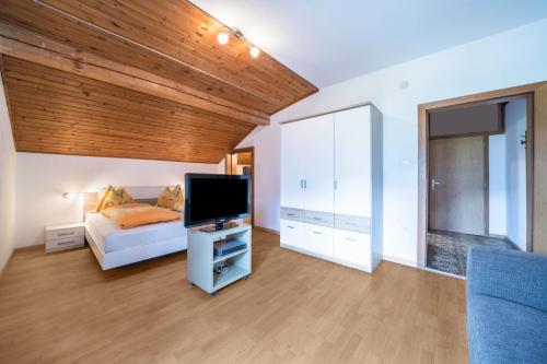  Apartment Tschigat Leilichhof in Niederlana