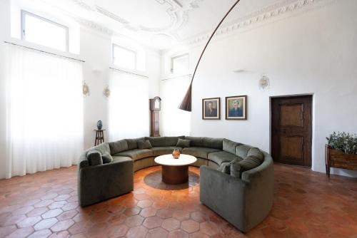 Ansitz Layshof Apartment Turm - Tap to explore photos