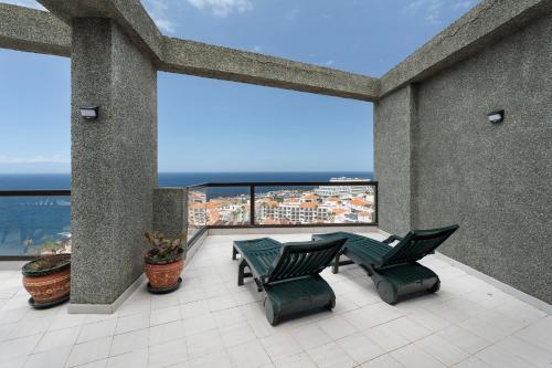 Al Mar Los Gigantes - image 3