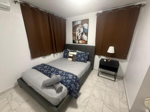 Apt para 2, WiFi, Parking,10 min aeropuerto in Carolina