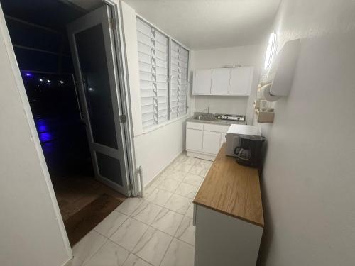 Apt para 2, WiFi, Parking,10 min aeropuerto in Carolina