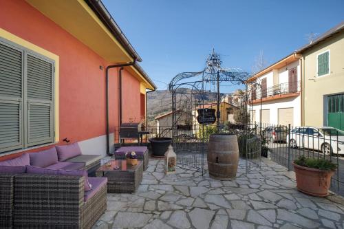 Viesnīcas āriene, Agriturismo Il nido tra gli ulivi in Lucinasco