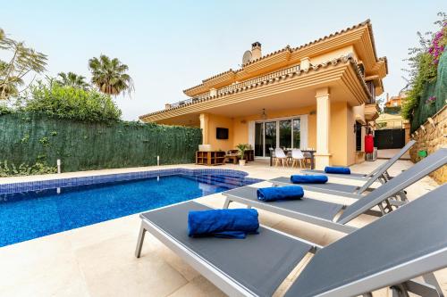 Villa in Los Flamencos, Marbella