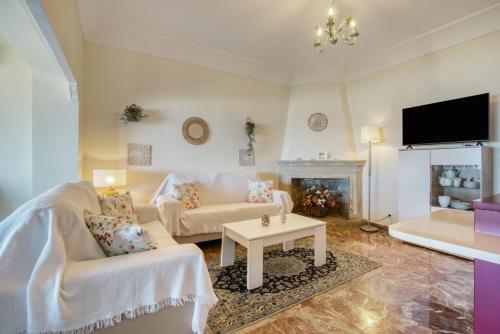 Casa Blanca - image 2