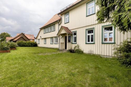 Hotelli välisilme, Altes Pfarrhaus - Wohnung Farbwelt in Blankenburg (Harz)
