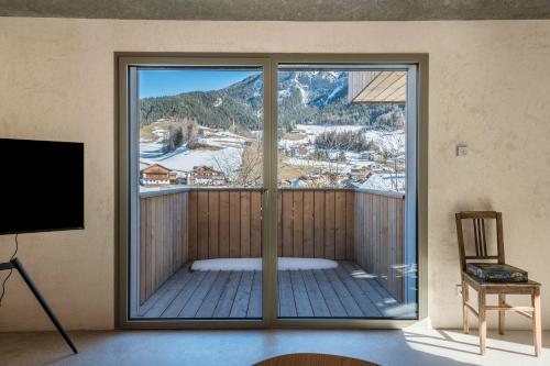 Lena Dolomites Suite