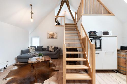 1 king bed, 1 sofa bed