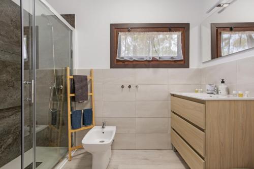 Bathroom, Gmar House relax y naturaleza in Parque Holandes