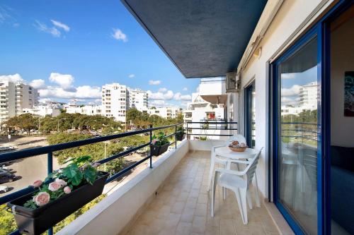 Lovely one bedroom apartment - image 2