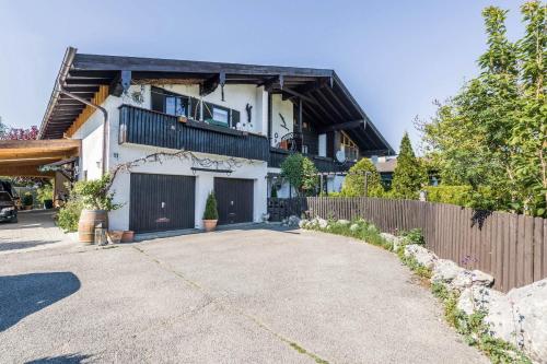 Zwischen Chiemsee Und Bergen Ug - Bernau am Chiemsee