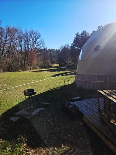 Viesnīcas āriene, La Cabane aux Chevaux in Varages
