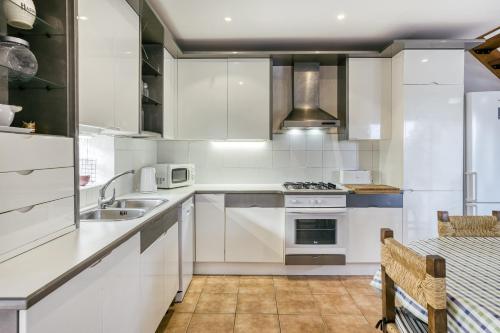 Konyha, Casa Nostra - Tramuntana in Colera