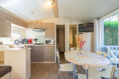 Hotelli välisilme, Mobil Home Le Paradis Bleu in Saint-Augustin