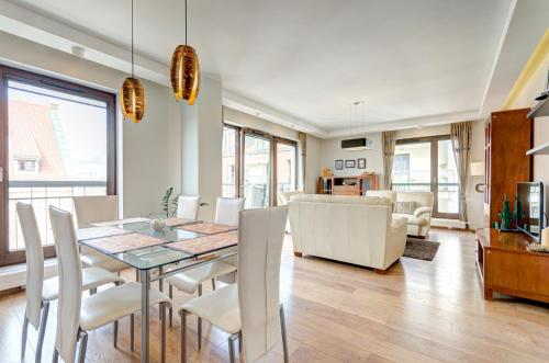 Apartments Old Town Szafarnia & by Noclegi Renters 2