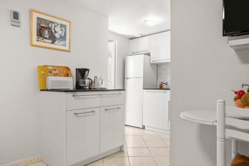 Kitchen, Appartement - L'Esterel in Sainte-Guitte
