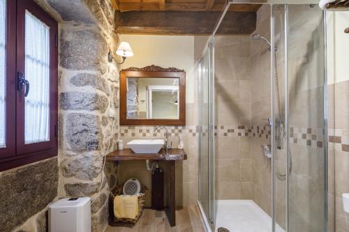 Bathroom, C Vilamide in As Laxas