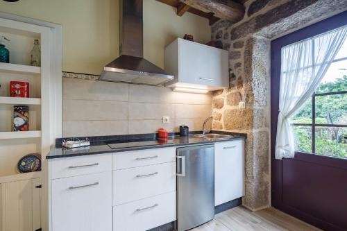 Kitchen, C Vilamide in As Laxas