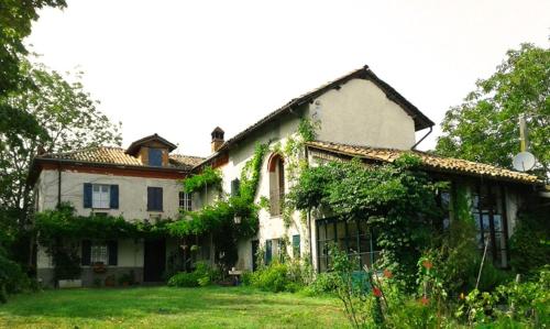 Exterior view, Cascina Risotto in Montaldo Bormida
