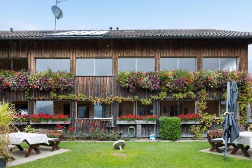 Viesnīcas āriene, Haus Vögel (Haus Vogel) in Sibratsgfall