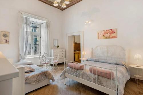 Aparthotel in pieno centro storico, Naples