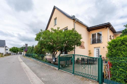 Viesnīcas āriene, Familie Heiko Schroth in Belgern Ot Neussen