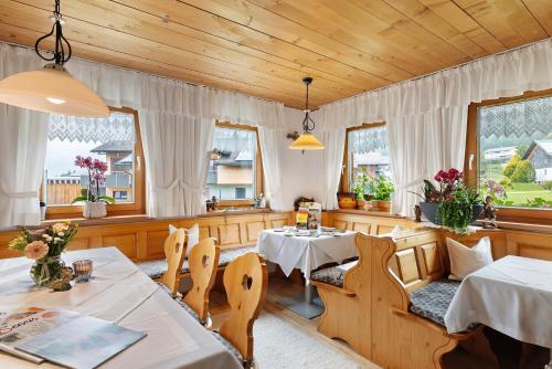 Viesnīcas āriene, Haus Vögel (Haus Vogel) in Sibratsgfall