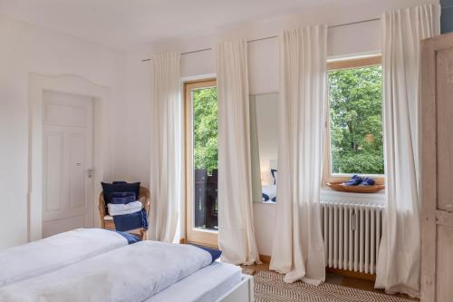 Fewo im Blauen Haus Dg - image 3