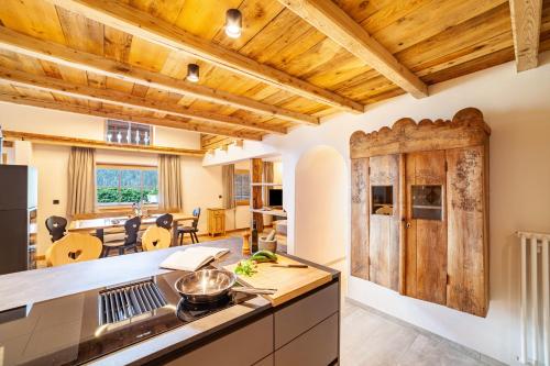 virtuve, Ferienhaus Mutlechnerhof in Caines