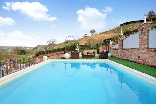  Sweet life in Priocca