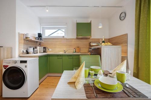 Kitchen, Ferienwohnung am Wiesenweg in Frankenried