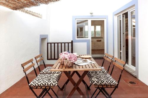 Viesnīcas āriene, Casa das Alfazemas in Kadavala