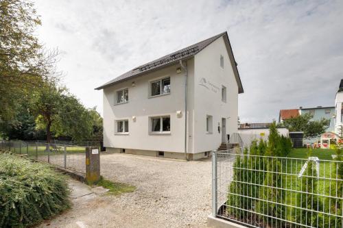 Ferienwohnung Bailey in Laupheim, Deutschland