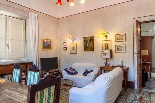  Marble House in Carrara