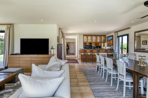 A szálláshely kívülről, Luxury Golf Villa Torremirona in Navata