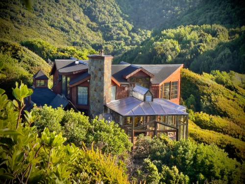 Large Room in a Secluded & Wild Place with Ocean View in Ancud